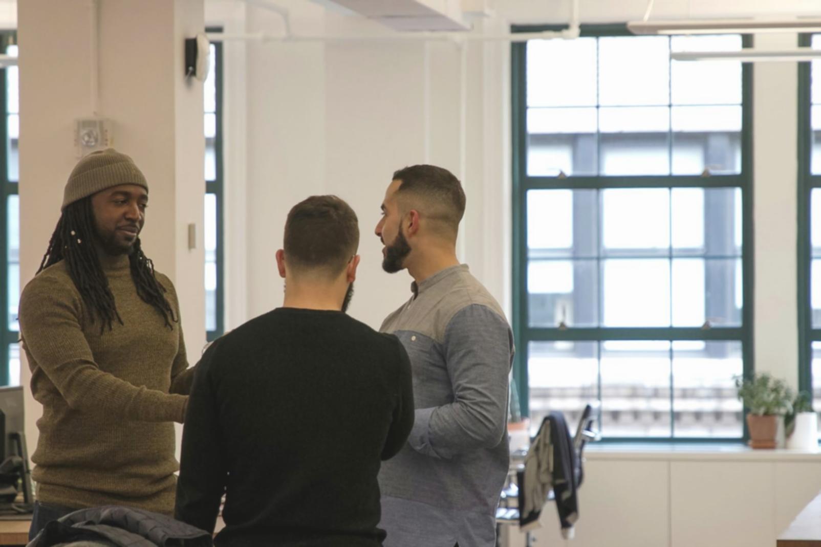 Teilnehmer bei einer interaktiven Budgetplanungs-Schulung